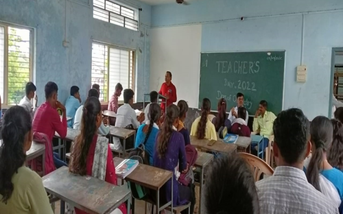 Teachers Day was celebrated by the Dept of Chemistry in Hall No. 50 of our college on date 05 September 2022