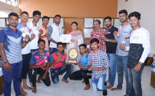 INTER COLLEGES UNIVERSITY RUNER –UP KABADDI TEAM PRINCIPAL& SPORT DIRACTOR& PLAYERS 2019\20