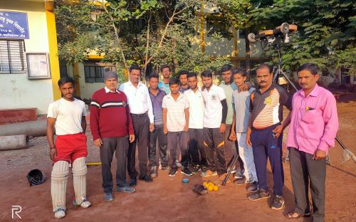 CRICKAT NET PRACTICE ON BOLLING MACHIN WINTER COACHING CAMP INAUGURATION WITH VICE- PRINCIPAL     DR. HANGE ,DR. KSHIRSAGAR, SPORT DIRACTOR & PLAYERS 2019\20