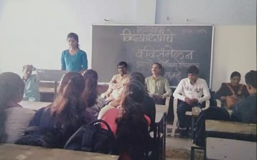 students poem reading gathring aug 2019