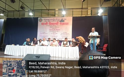 Ex-Student Mr. Ranjit Waghmare while guiding ex-students.